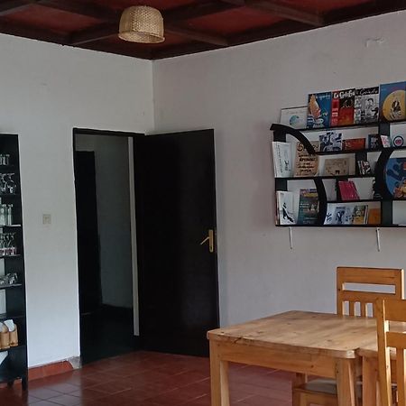Colibri Taverne & Guest House Gisenyi Exterior foto