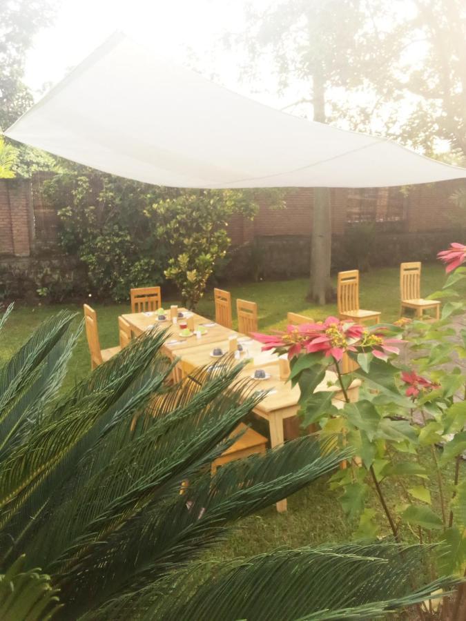 Colibri Taverne & Guest House Gisenyi Exterior foto