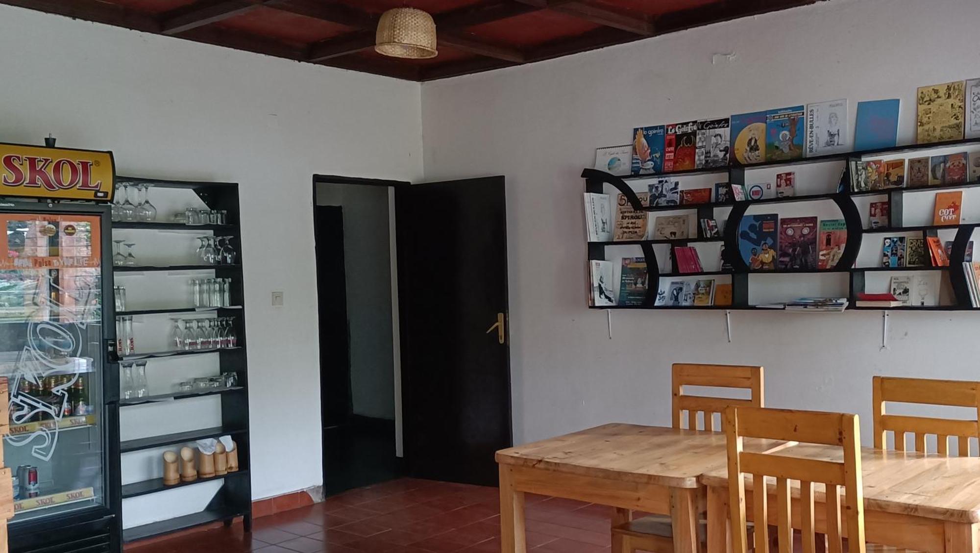 Colibri Taverne & Guest House Gisenyi Exterior foto